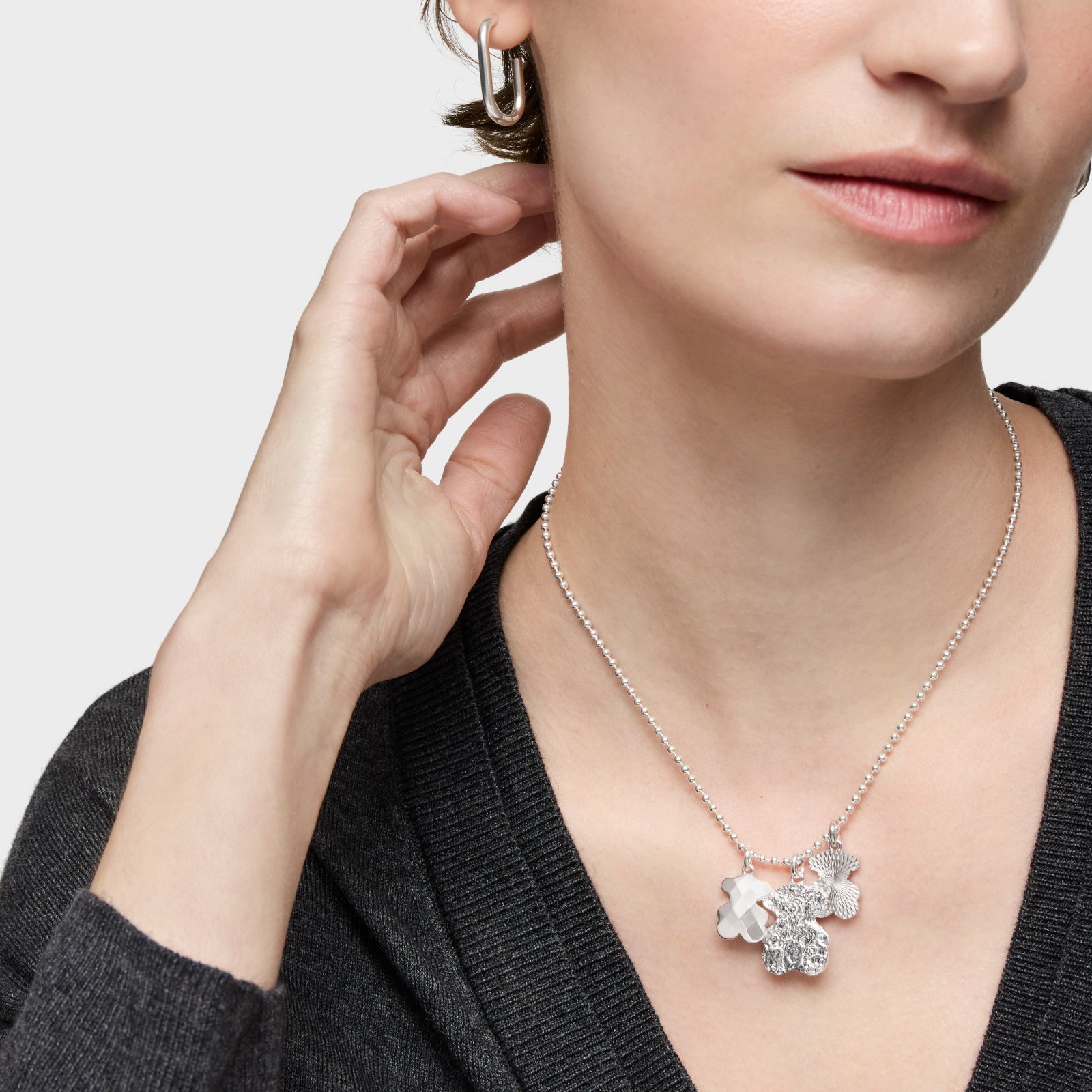 טואוס תליון במוטיב דובי בטקסטורה Sweet Dolls מכסף