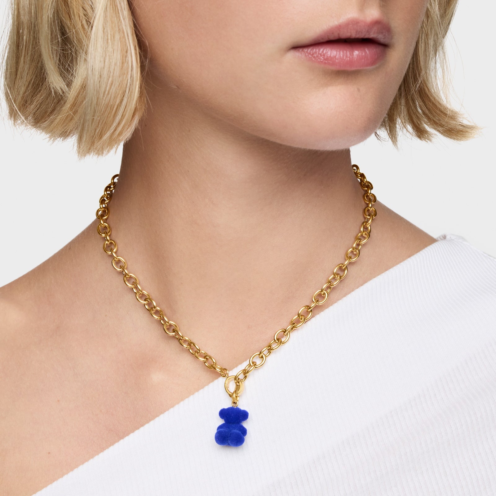 טואוס תליון דובי קטיפה כחול Bold Bear מכסף ועליו זהב 18 קראט