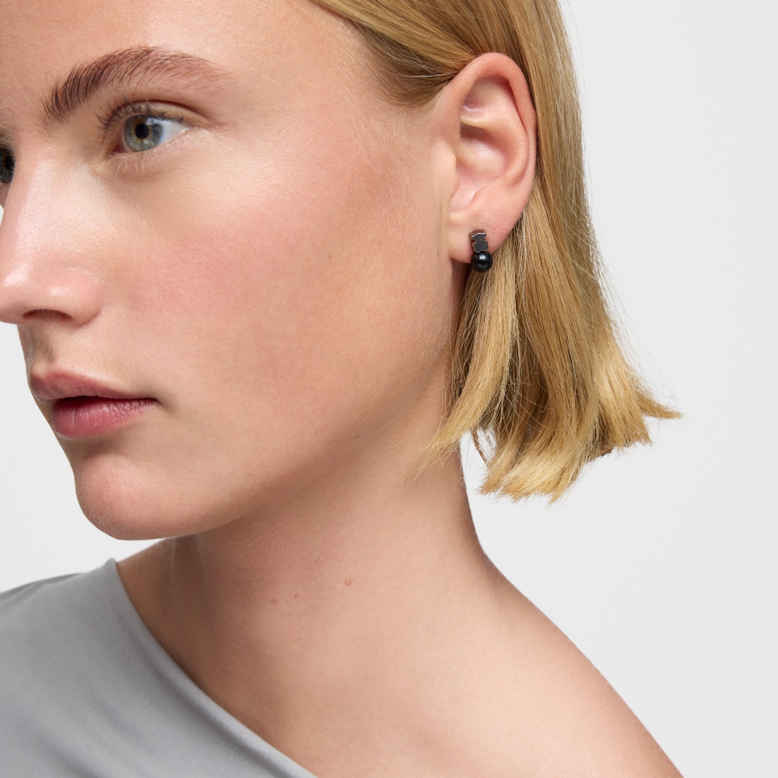 טואוס עגילי דובי בשילוב אבן ח Icon Mesh מכסף מושחר