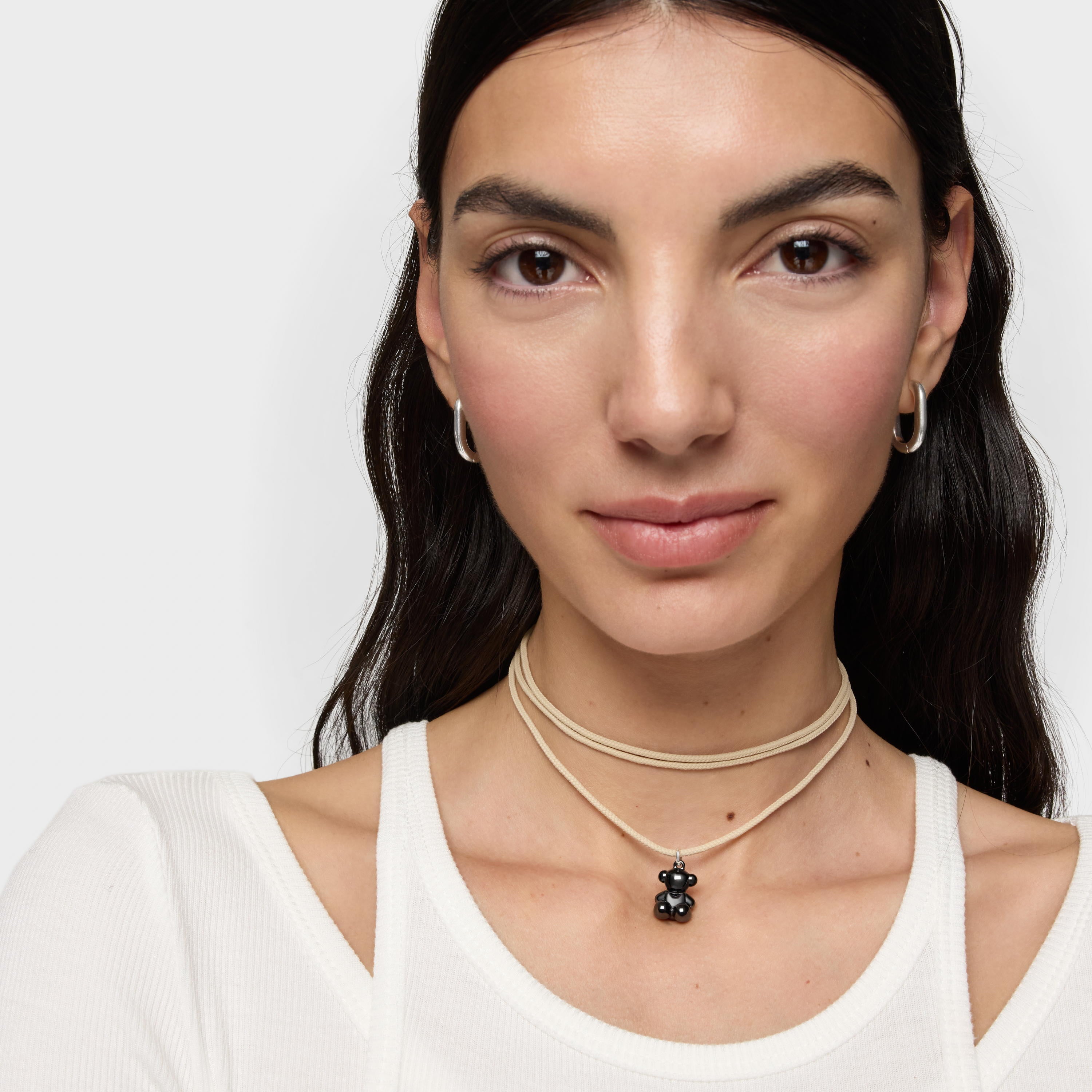 טואוס שרשרת חוט ארוכה בצבע בז' Basics מכסף