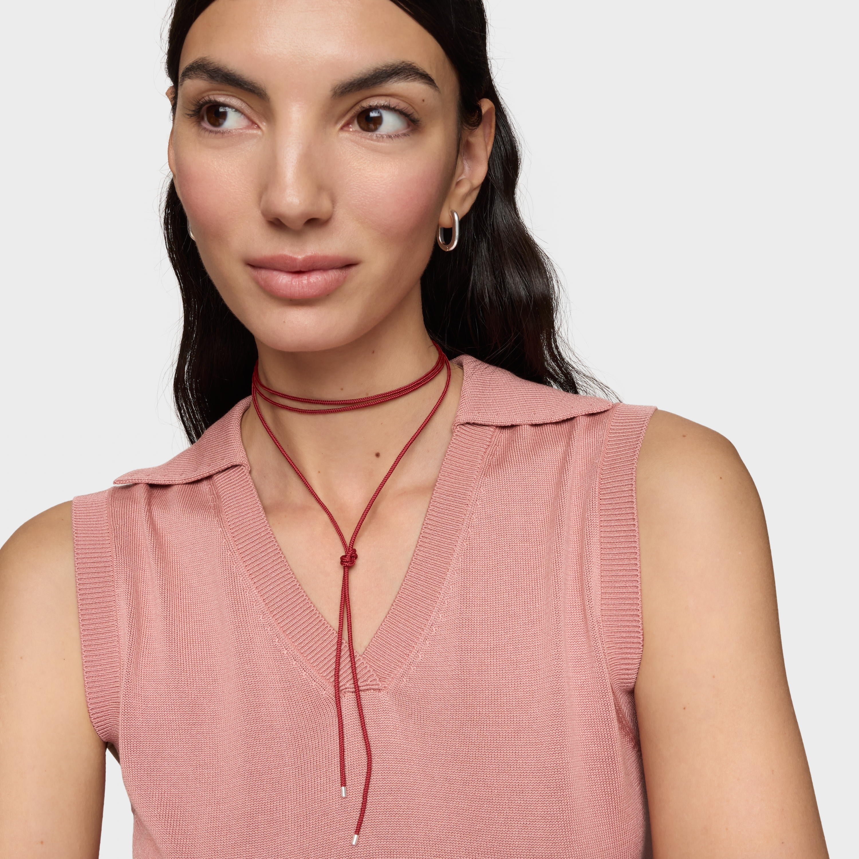 טואוס שרשרת חוט ארוכה בצבע בורדו Basics מכסף