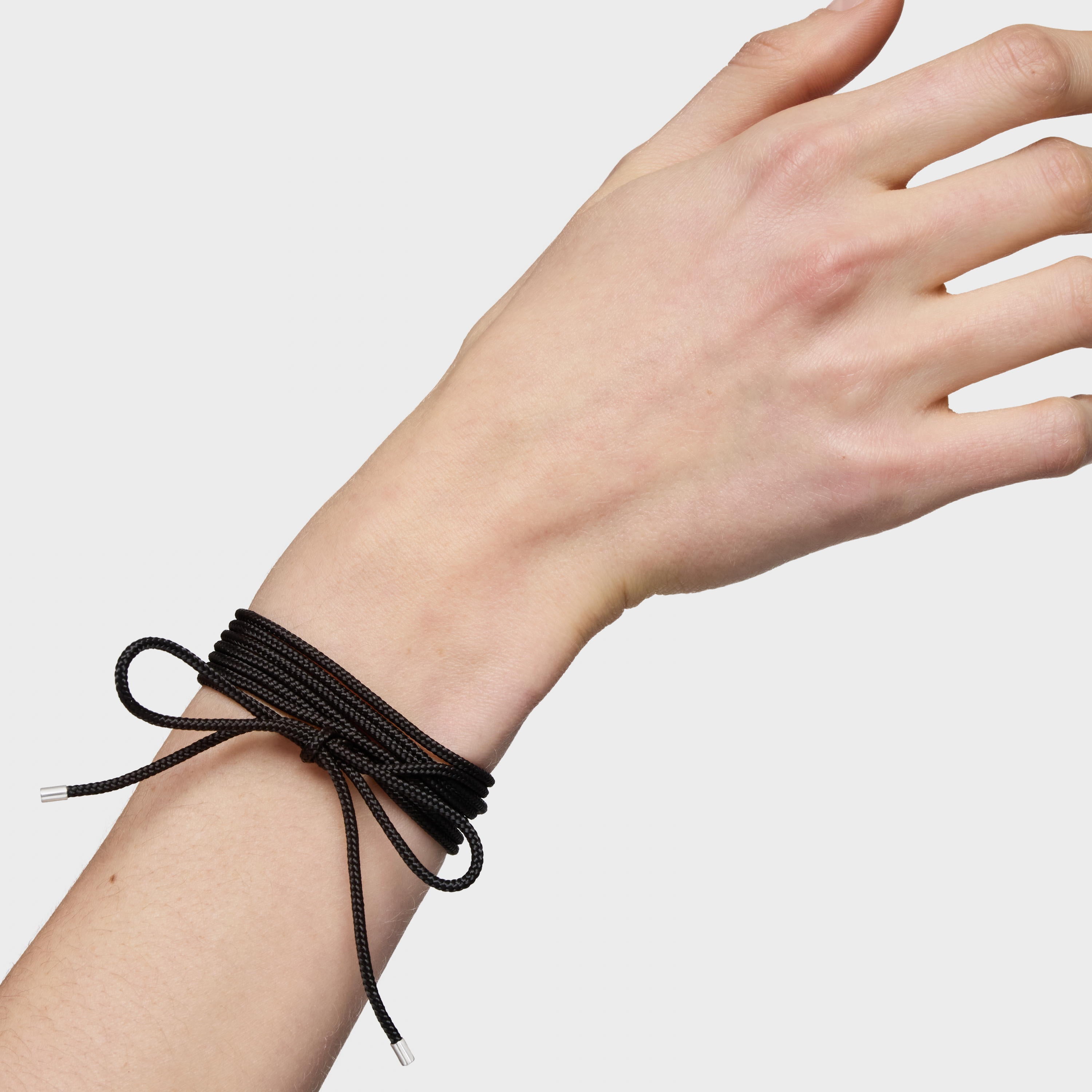 טואוס שרשרת חוט ארוכה בצבע שחור Basics מכסף