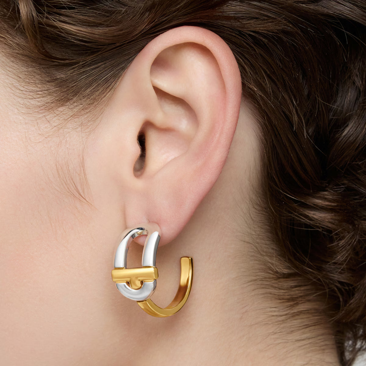 טואוס עגילי חישוק פתוחים MANIFESTO בשני גוונים