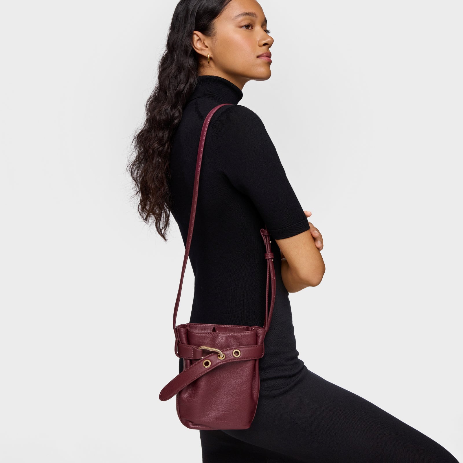 טואוס נרתיק לפלאפון HOLD בצבע בורדו