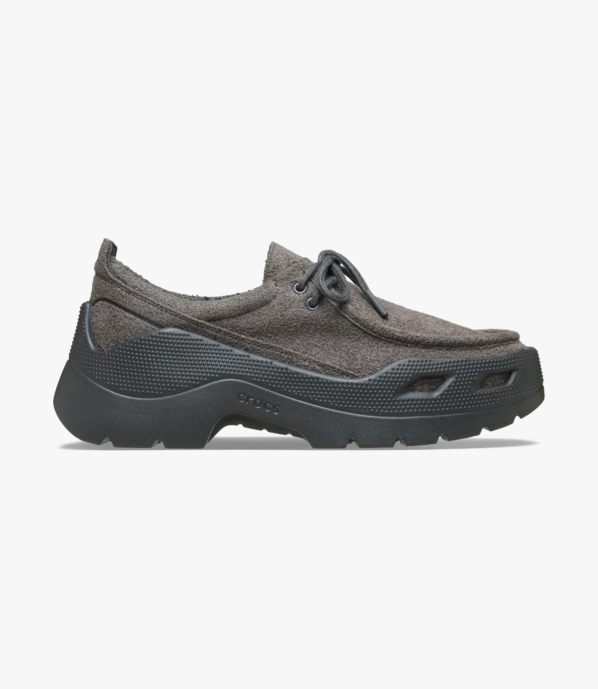 נעל קרוקס Gallery Shoe בצבע שחור חול בצילום פרופיל מהצד - CHOZEN