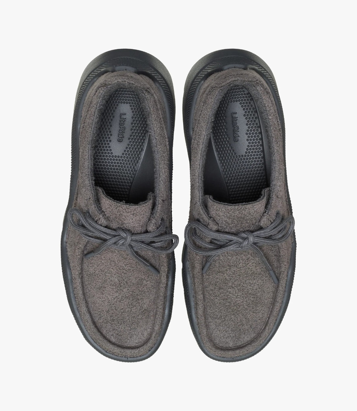 זוג נעלי קרוקס Gallery Shoe בצבע שחור חול בצילום עילי מלמעלה - CHOZEN