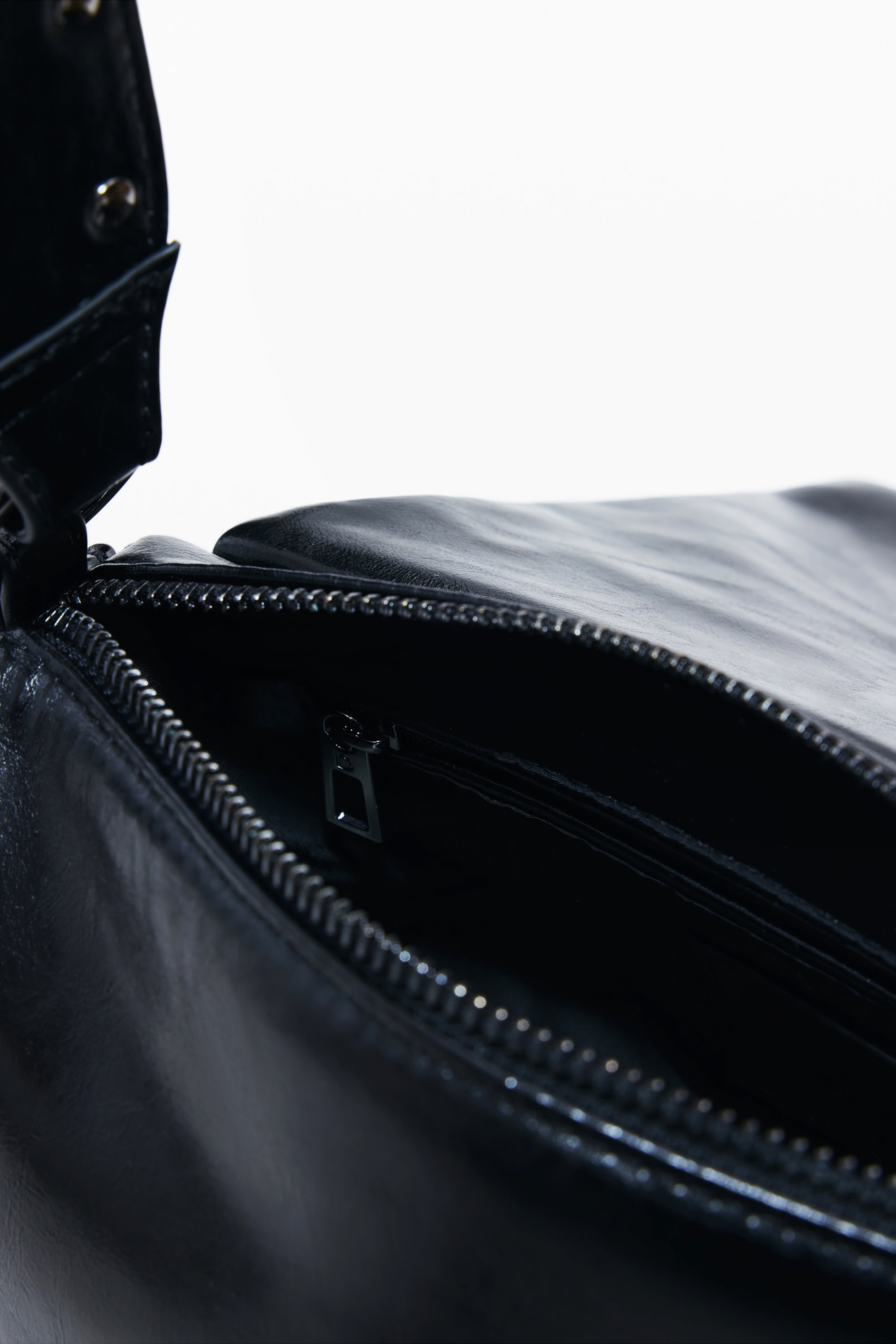 דזיגואל תיק צד קטן לנשים