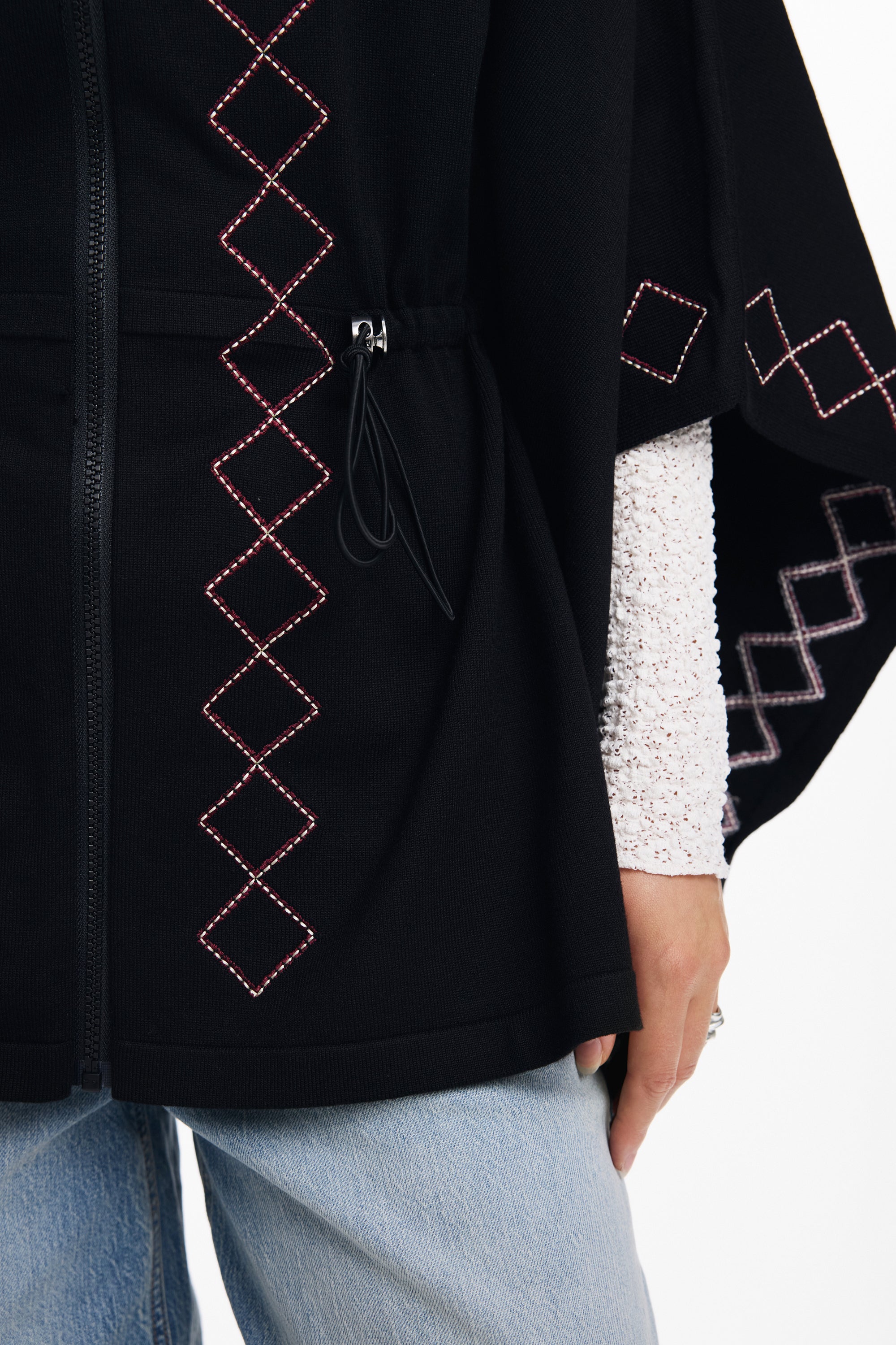 דזיגואל פונצ'ו לנשים