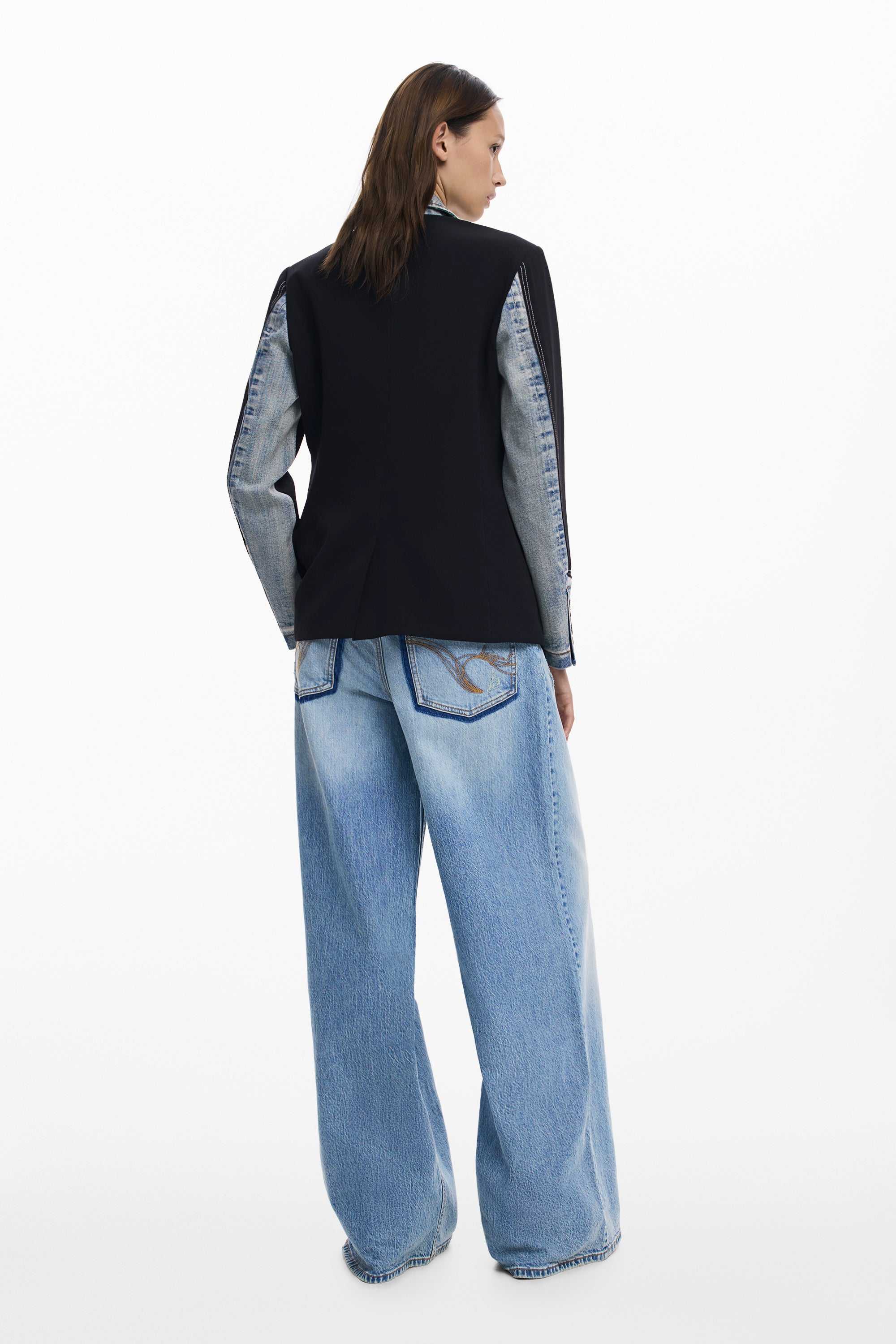 דזיגואל בלייזר לנשים