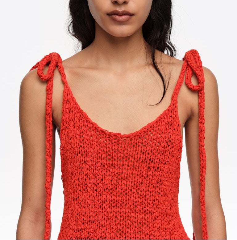 גופיית נשים סרוגה אדומה עם קשירות כתף, אופנה קיצית ואוורירית