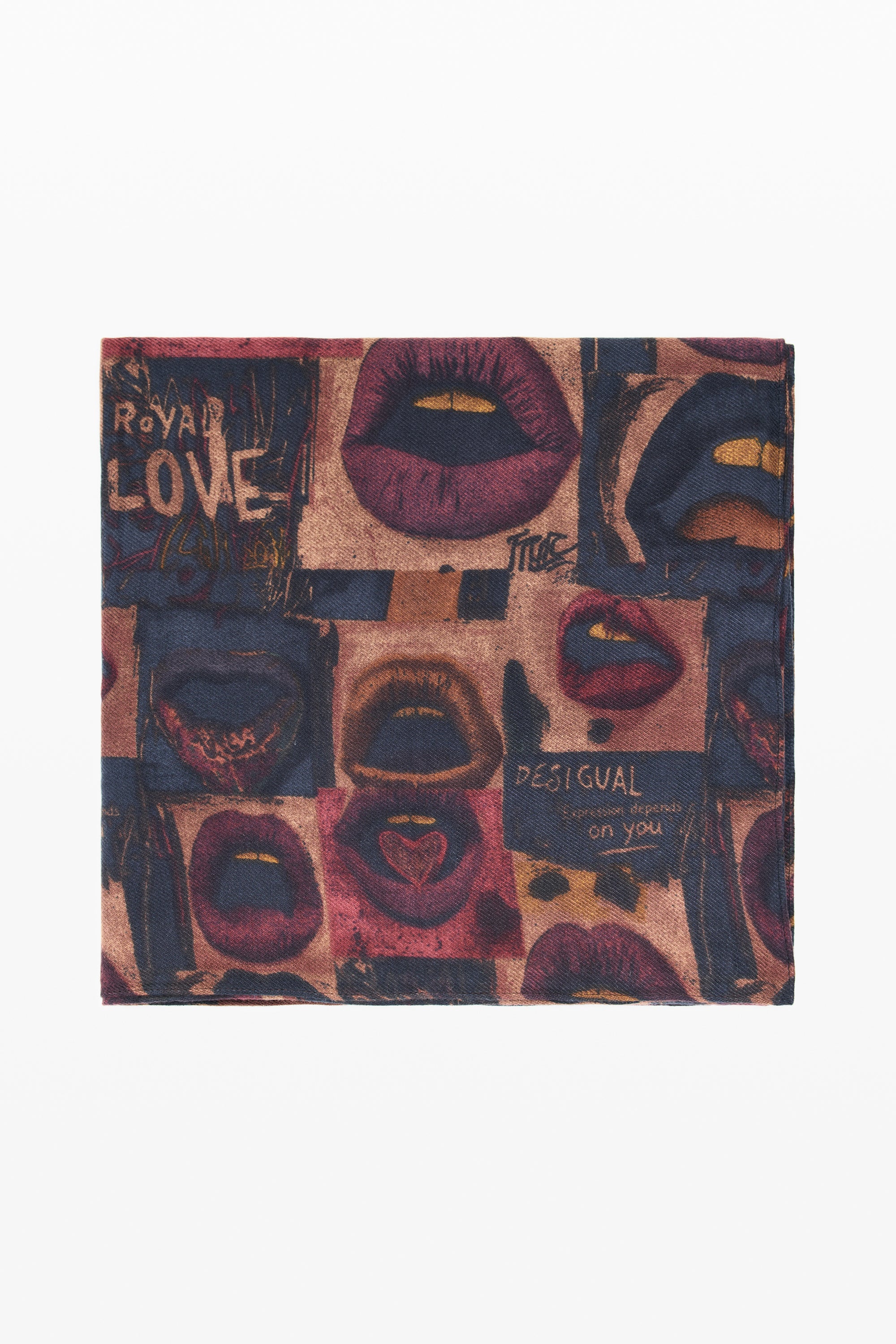 צעיף בד מלבני עם הדפס שפתיים צבעוני ואיורים מודרניים, רקע בגווני אדום וכחול