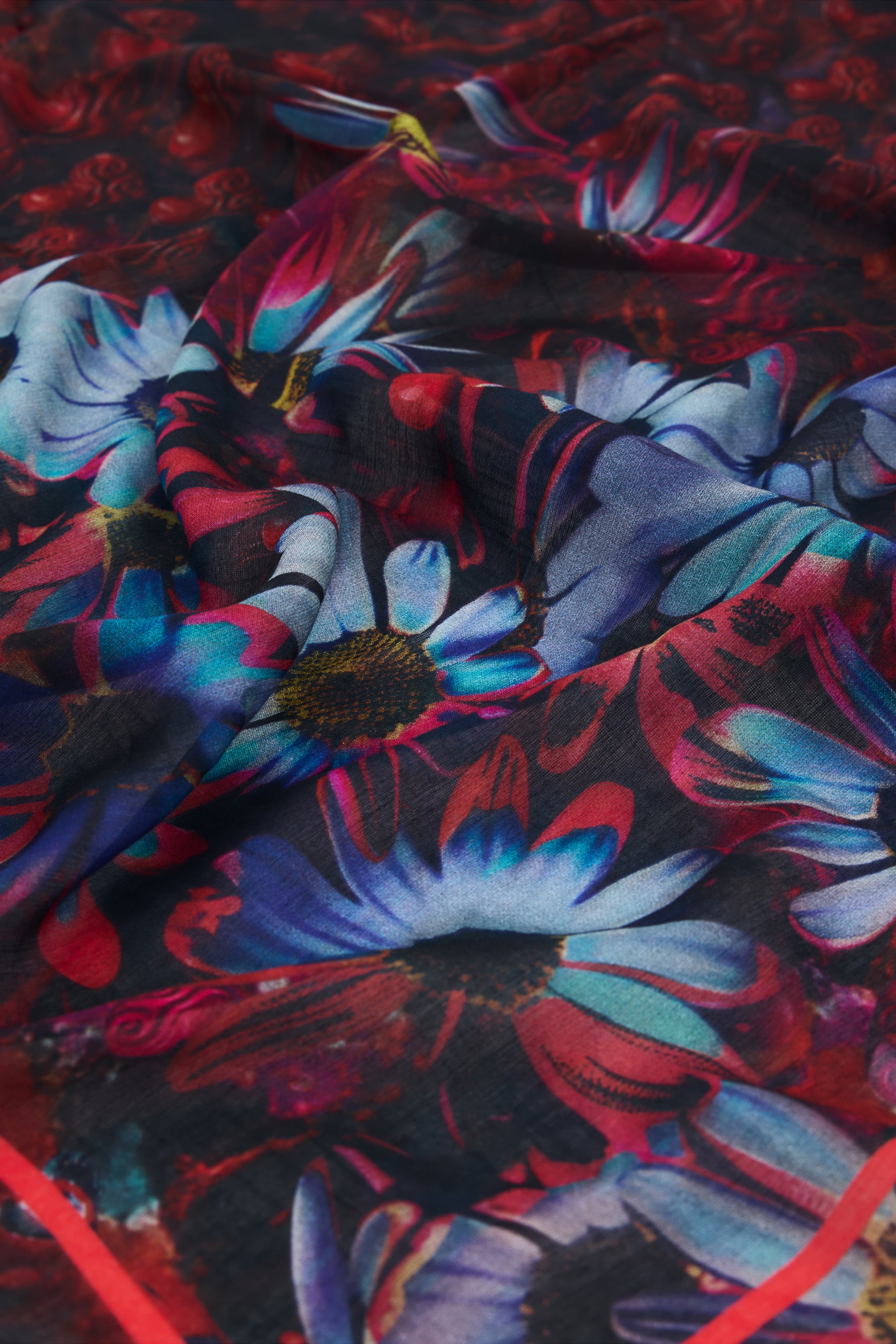 דזיגואל צעיף לנשים