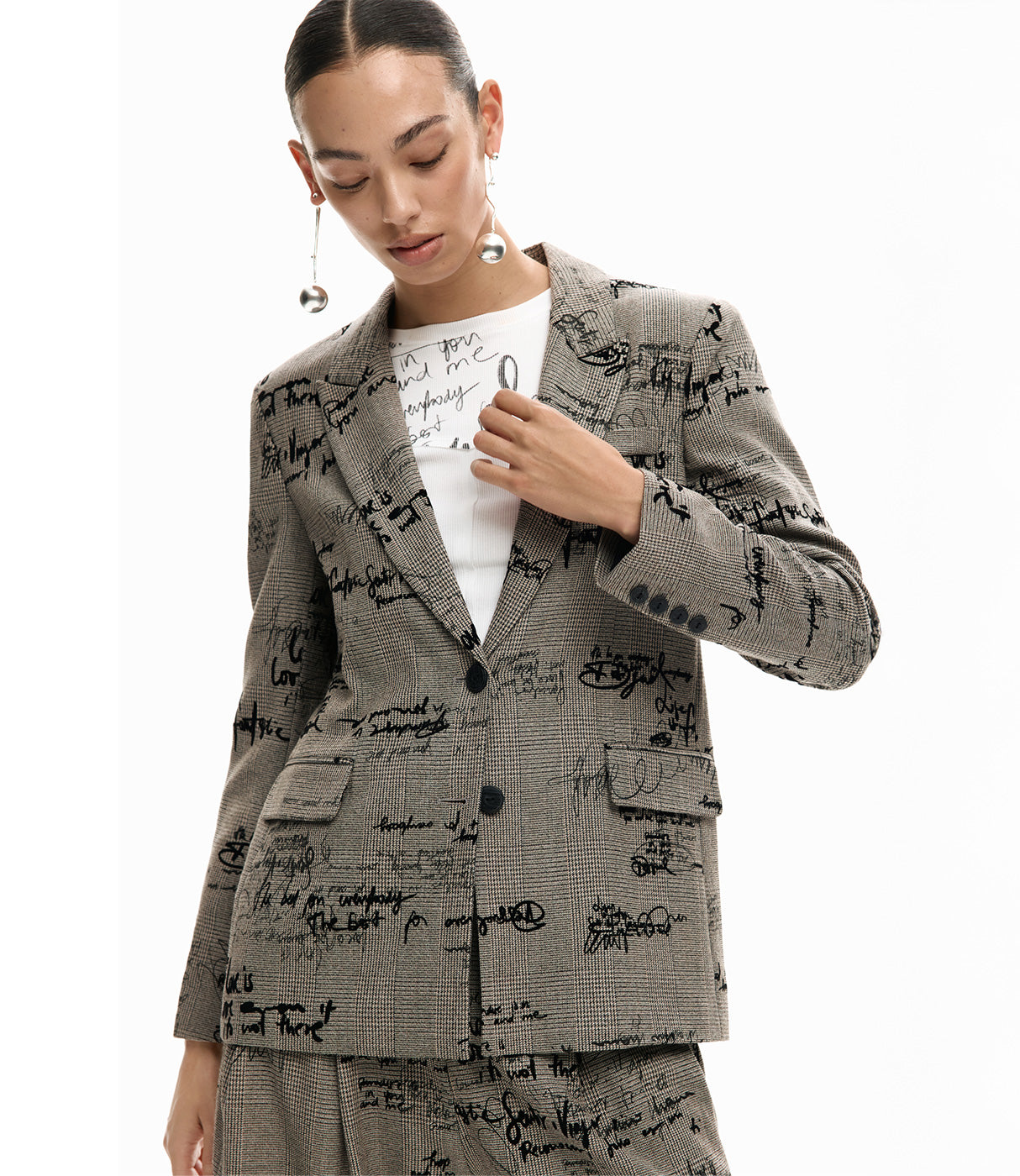 דזיגואל בלייזר לנשים