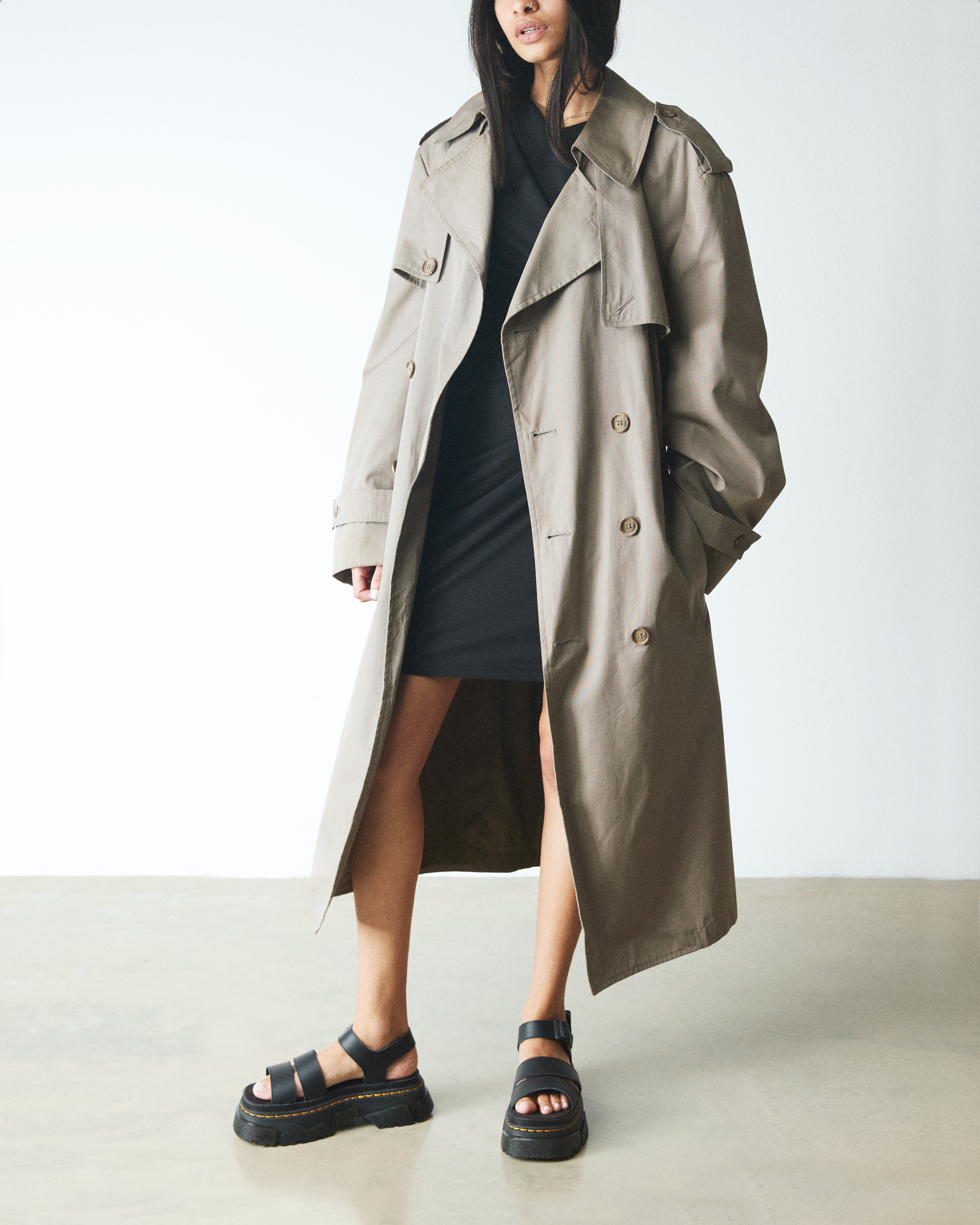 ד"ר מרטנס סנדלים MATTISON לנשים