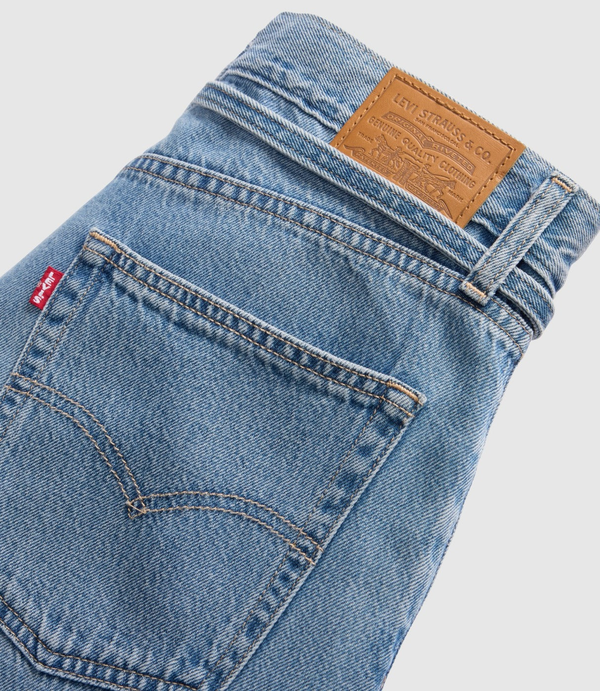ליוויס ג׳ינס Xl Straight לנשים - med indigo worn in