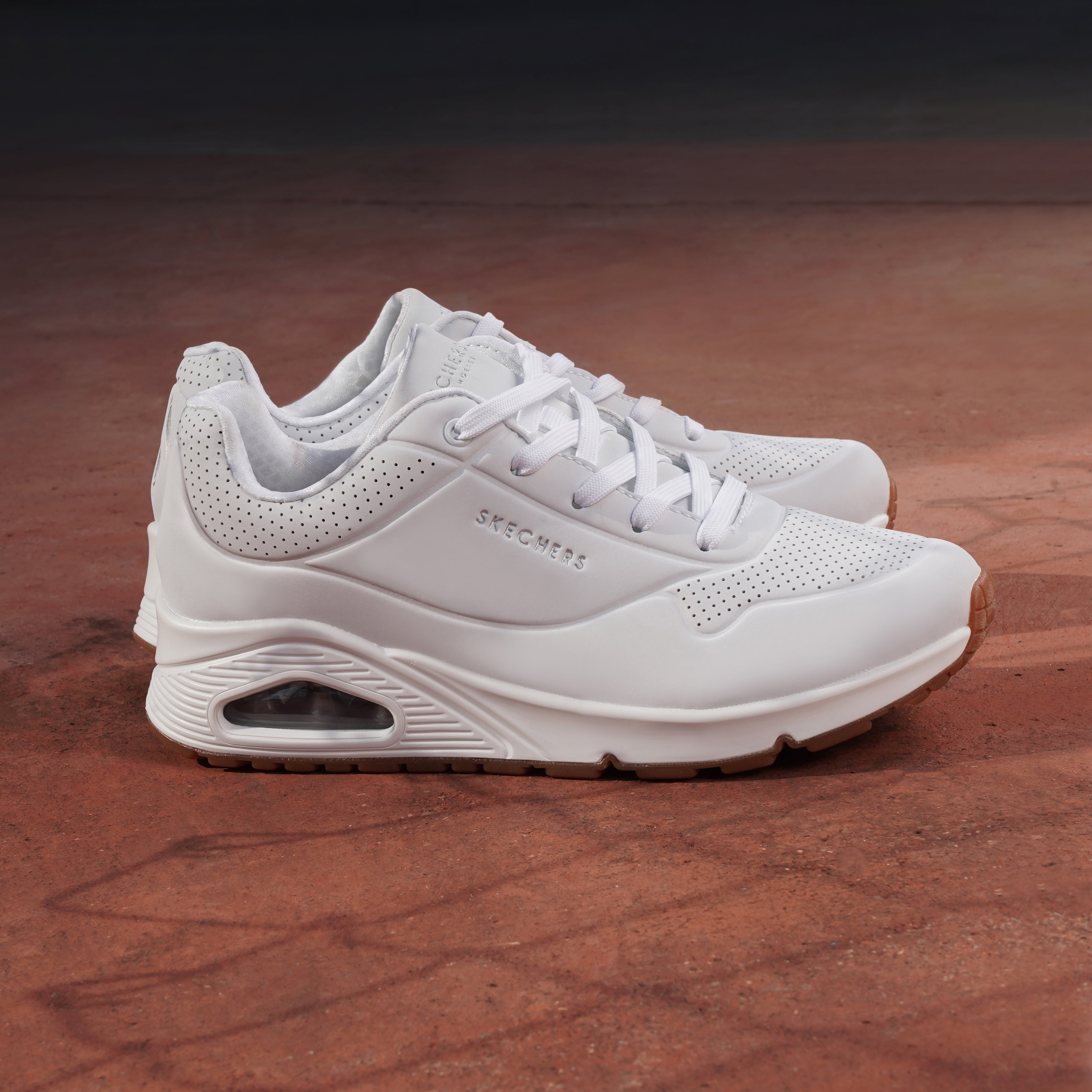 סקצ'רס סניקרס Uno - Stand On Air לנשים