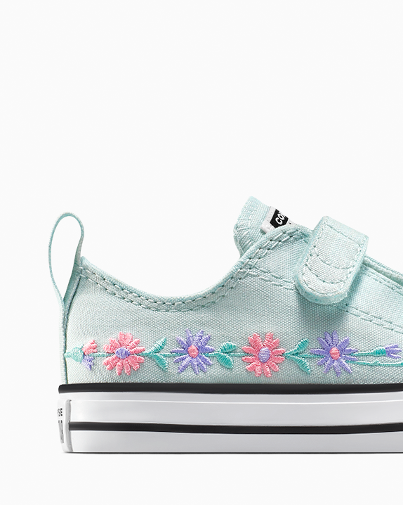 קונברס סניקרס CHUCK TAYLOR ALL STAR נמוכות לתינוקות