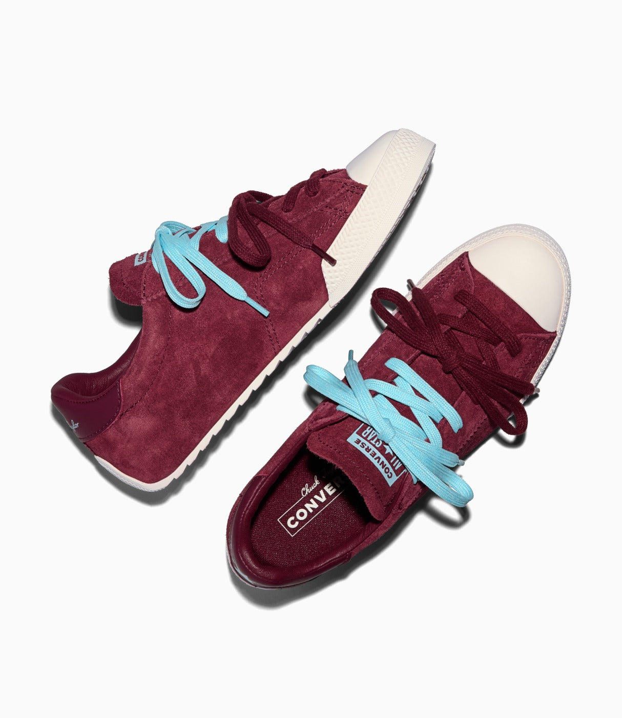 קונברס סניקרס CHUCK TAYLOR LO לנשים