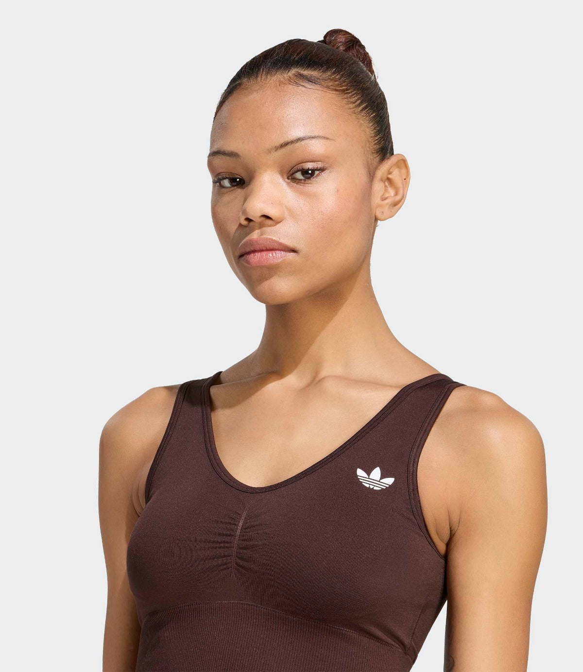 אדידס חזיית ספורט ESSENTIALS SEAMLESS לנשים