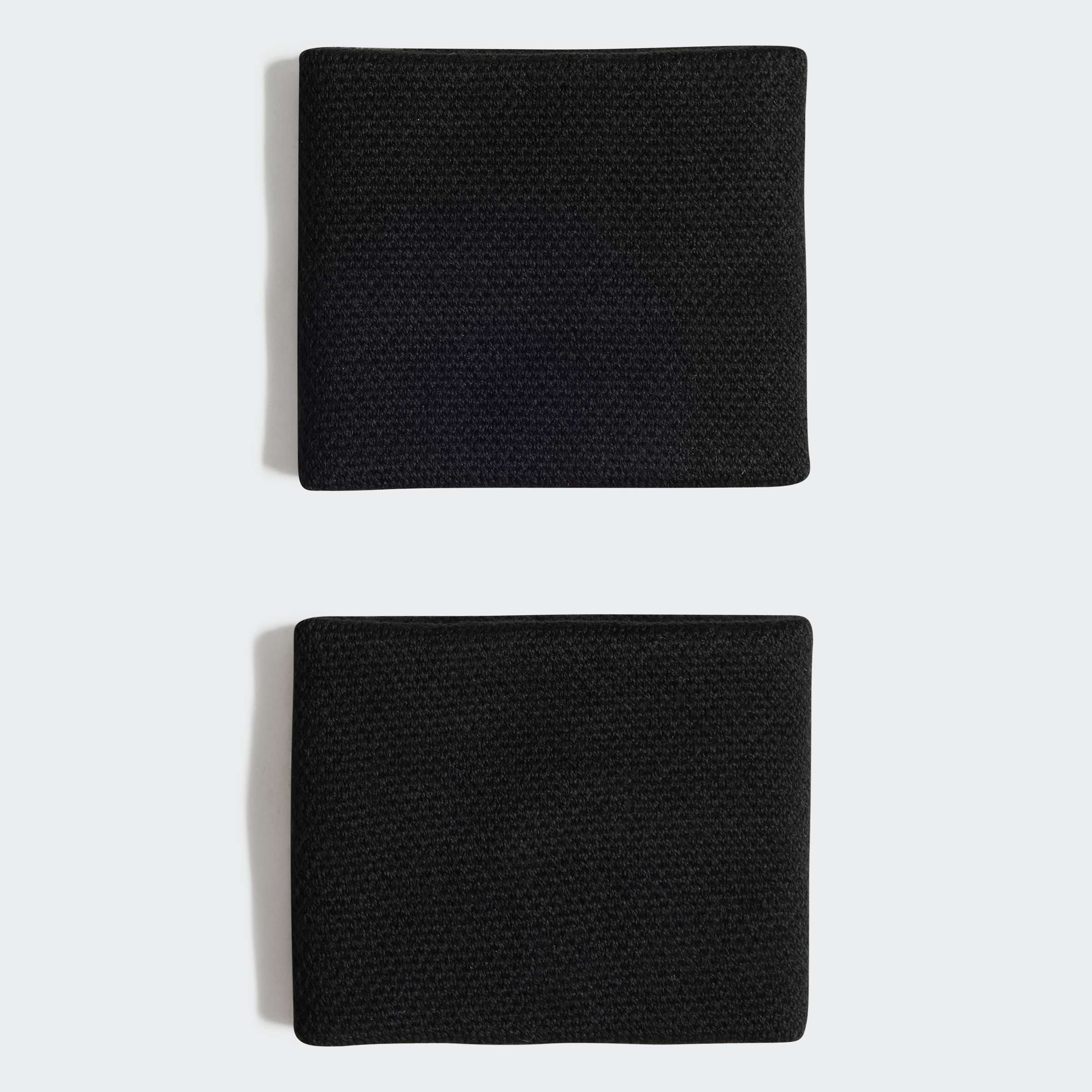 ארנק גברי שחור בעיצוב מודרני, נפתח, מוצג על רקע לבן, צילום אחורי