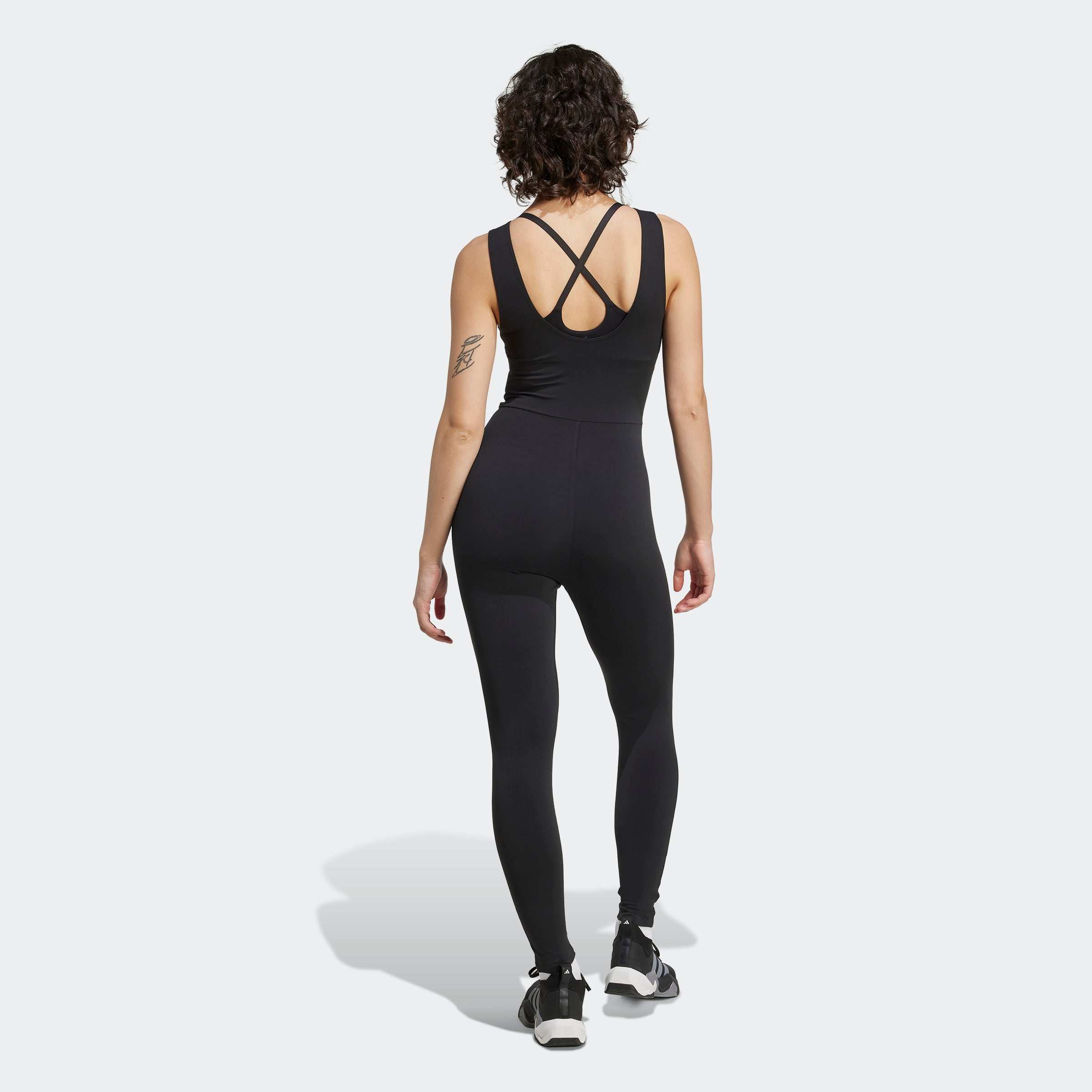 אדידס בגד גוף YOGA MOTION לנשים
