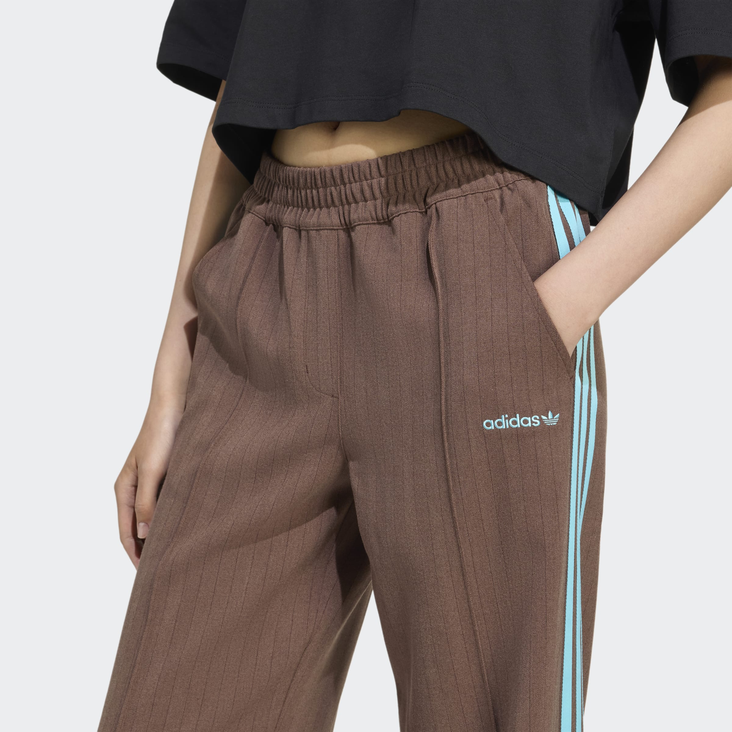 אדידס מכנסיים ארוכים לנשים