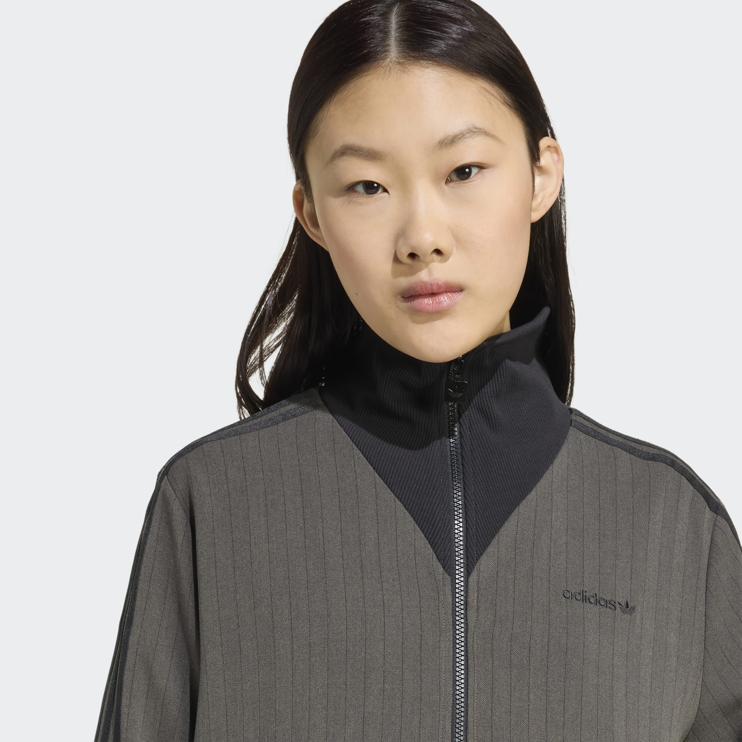 אדידס ג'קט TAILORED TRACK לנשים