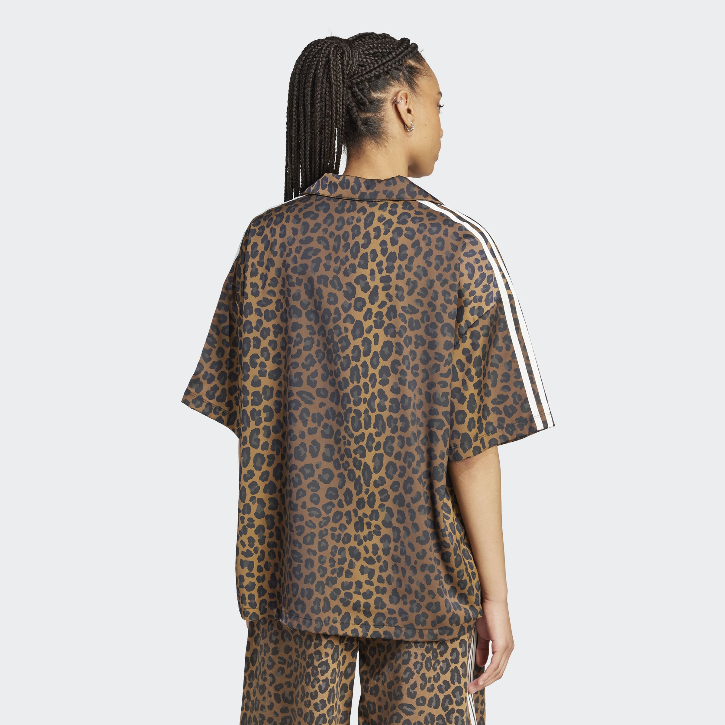 אדידס חולצה מכופתרת לנשים