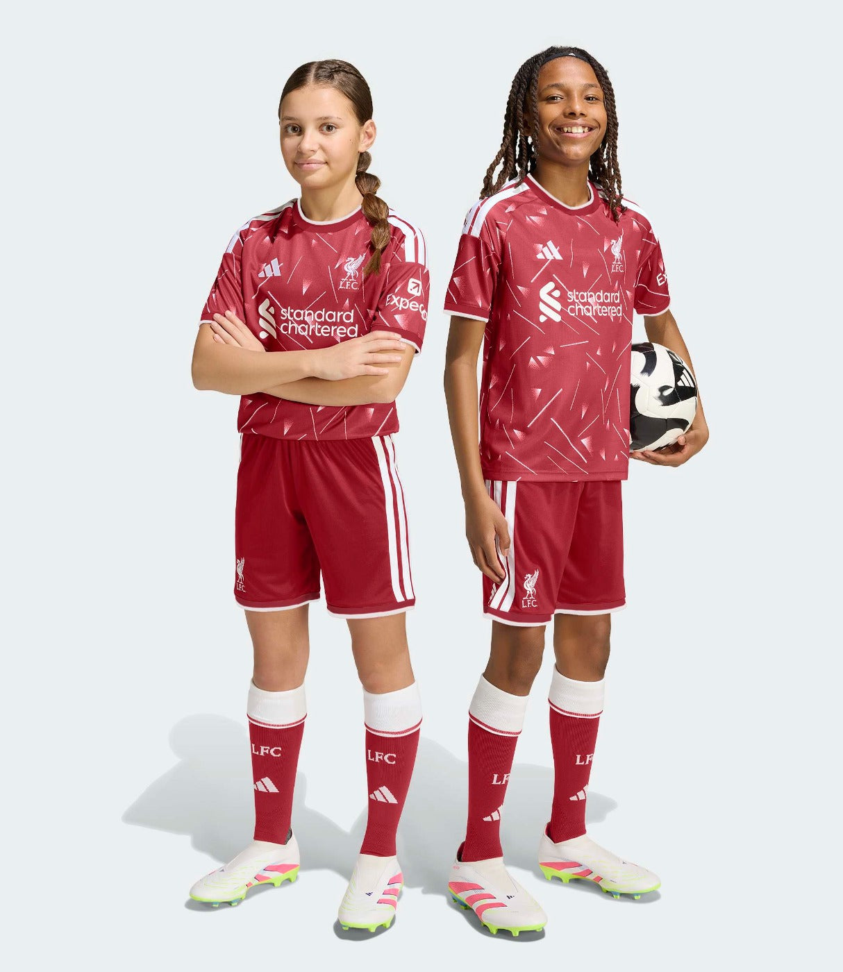 אדידס מכנסי כדורגל קצרים LIVERPOOL FC 26/27 HOME ג'וניור