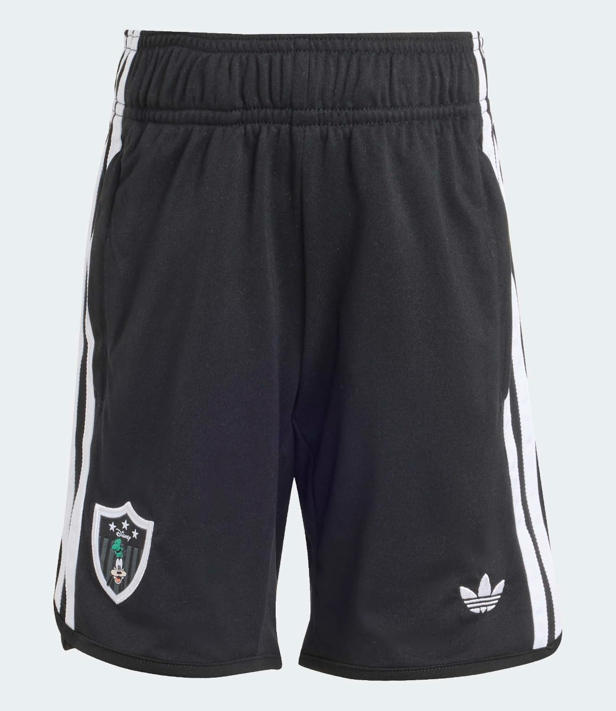 מכנסי ספורט קצרים בצבע שחור עם פסים לבנים וסמל רקום, תצוגה קדמית