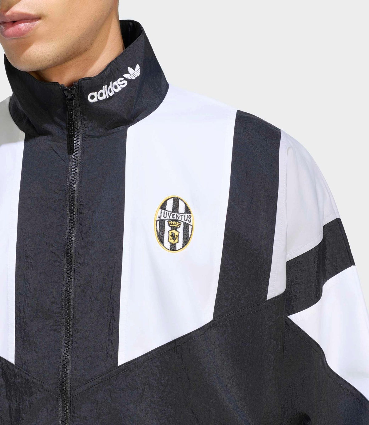 ADIDAS TRACK TOP בצבע שחור - CHOZEN