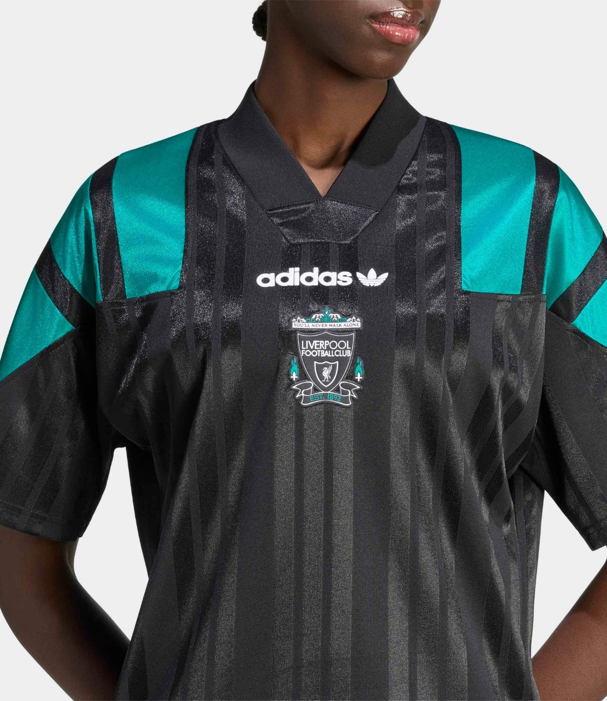 ADIDAS JERSEY בצבע שחור - CHOZEN