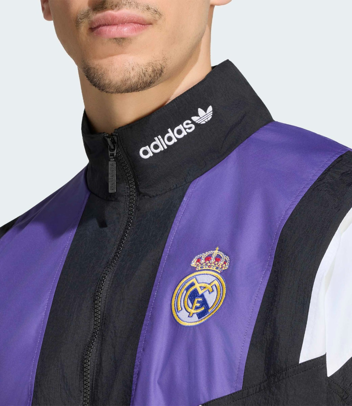 ADIDAS TRACK TOP בצבע שחור - CHOZEN