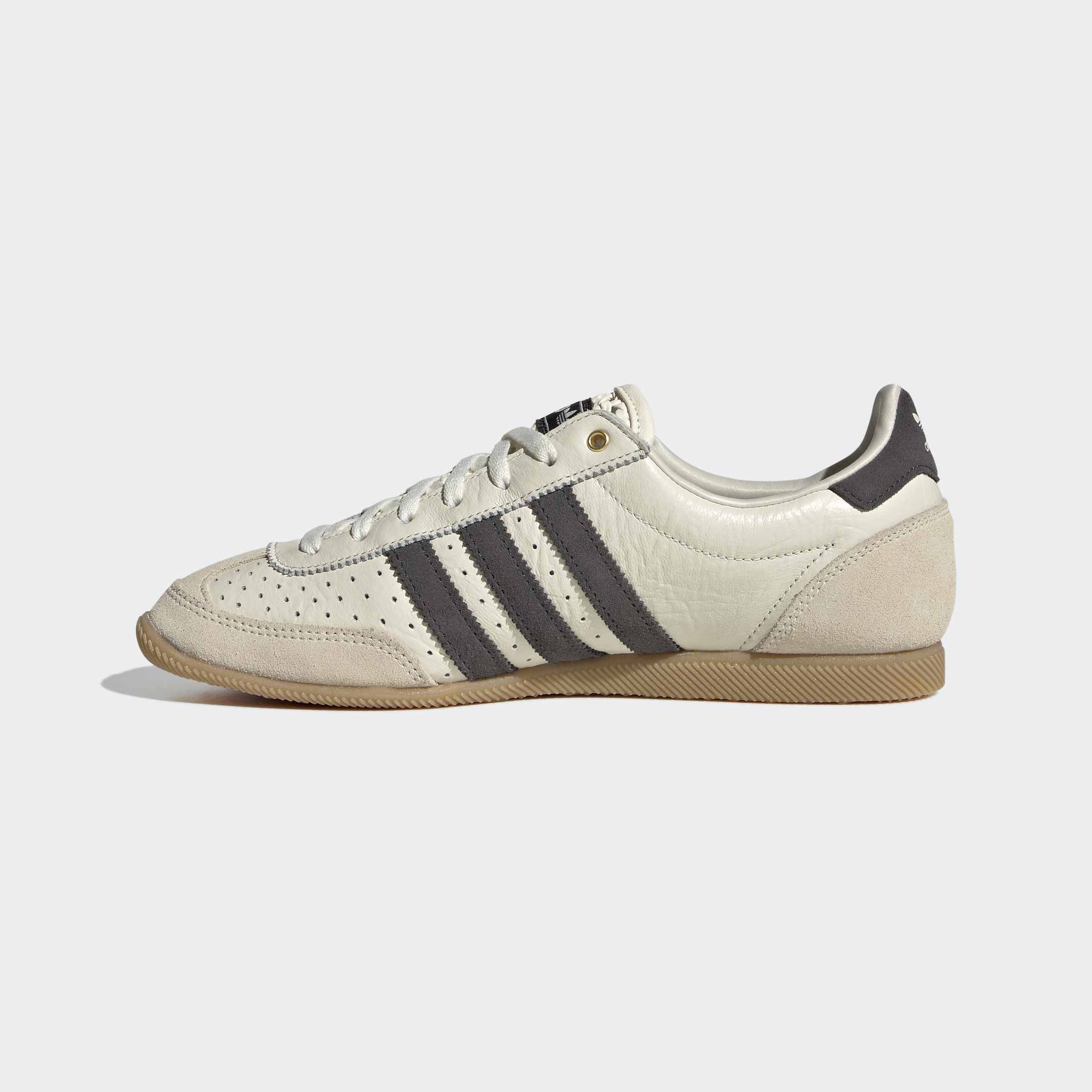 אדידס סניקרס JAPAN לנשים