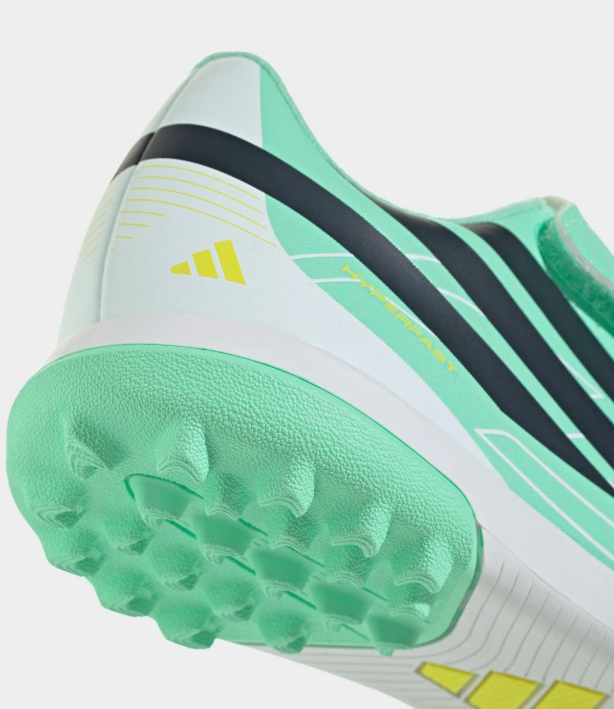 ADIDAS סניקרס בצבע ירוק מנטה - CHOZEN