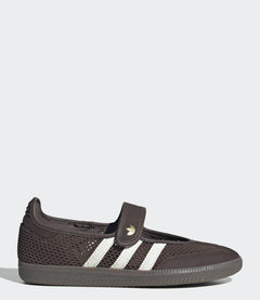 ADIDAS Samba Jane לנשים בצבע חום כהה, מבט מהצד השמאלי עם רצועה וגפה, מבית CHOZEN