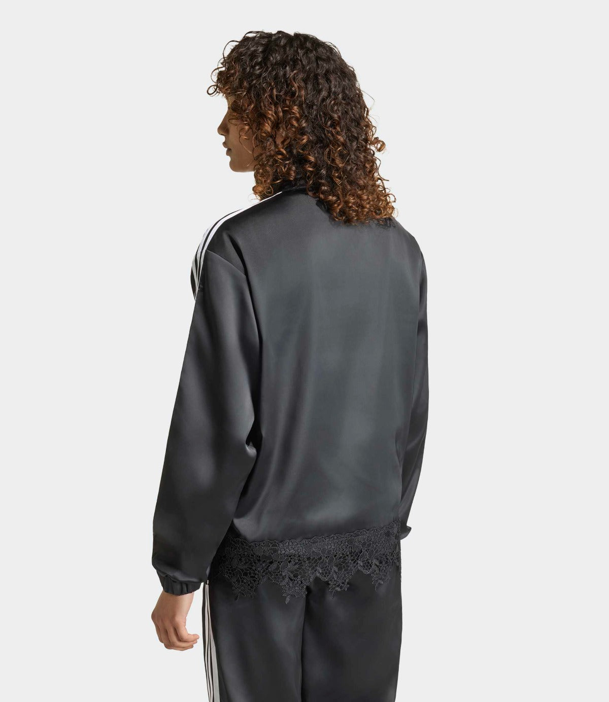 אדידס ג'קט SAT LACE לנשים