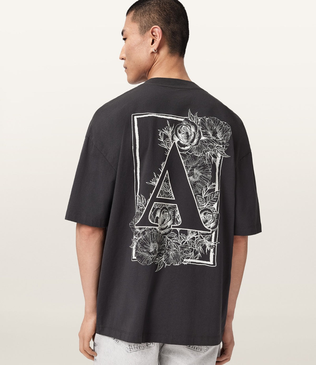 ALLSAINTS טי שירט קצרה בצבע שחור - CHOZEN