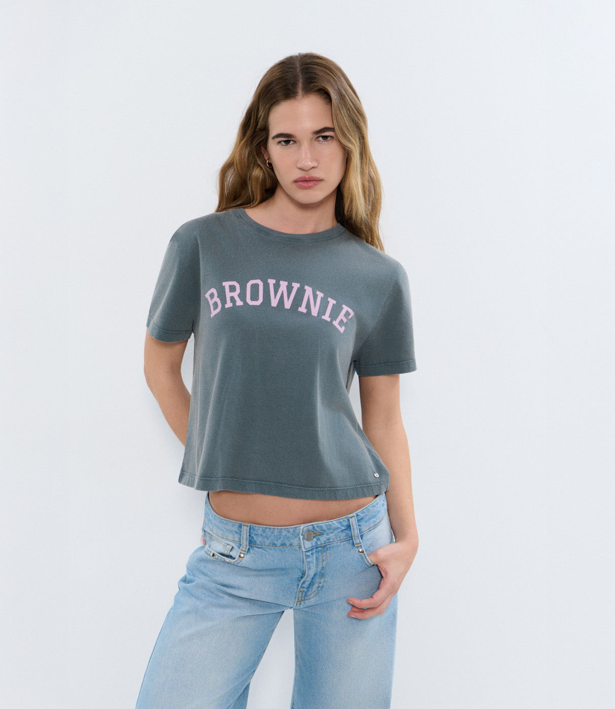 בראוני טישרט לנשים