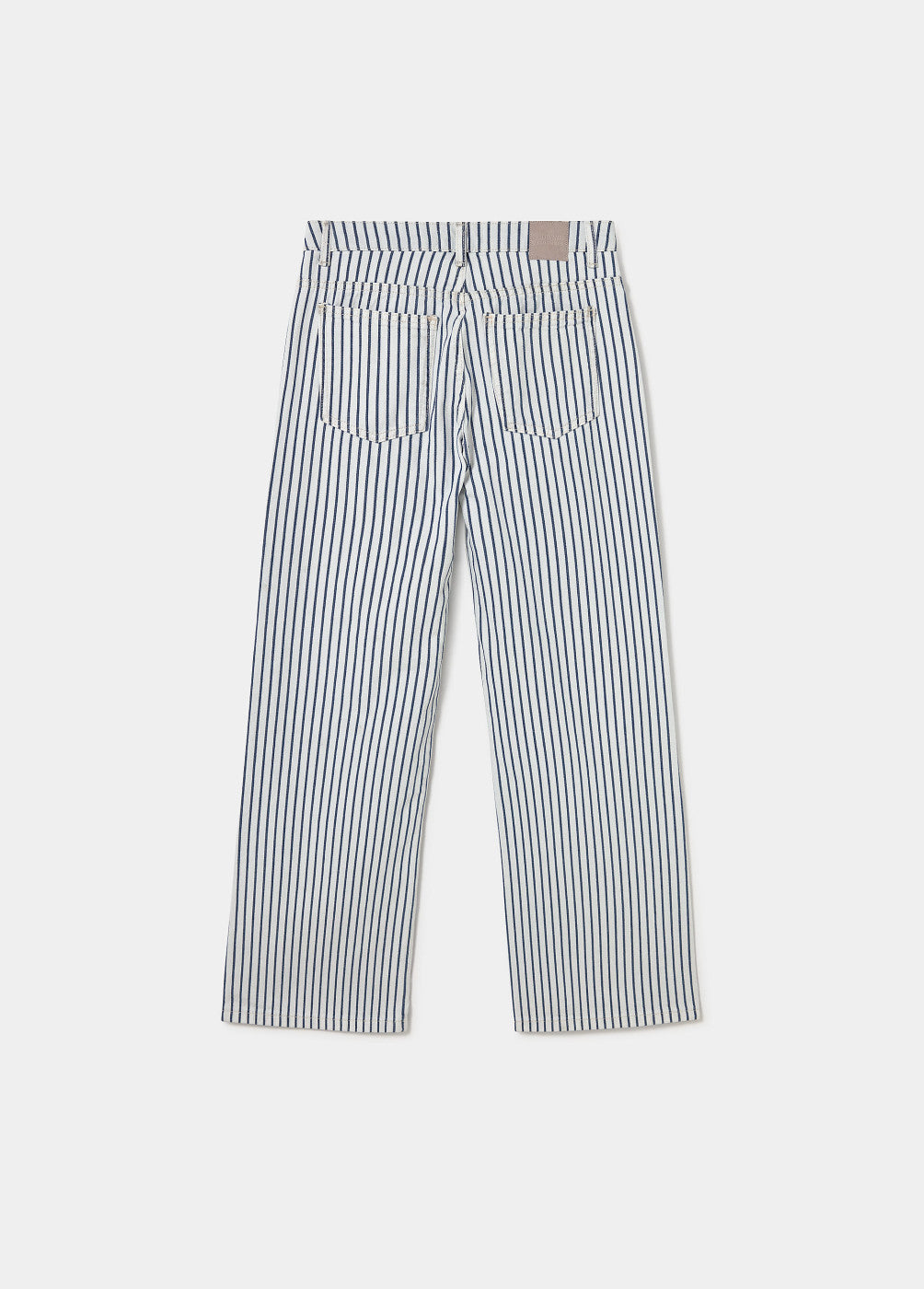 מכנסי ג'ינס פסים לבנים עם כיסים אחוריים לנשים