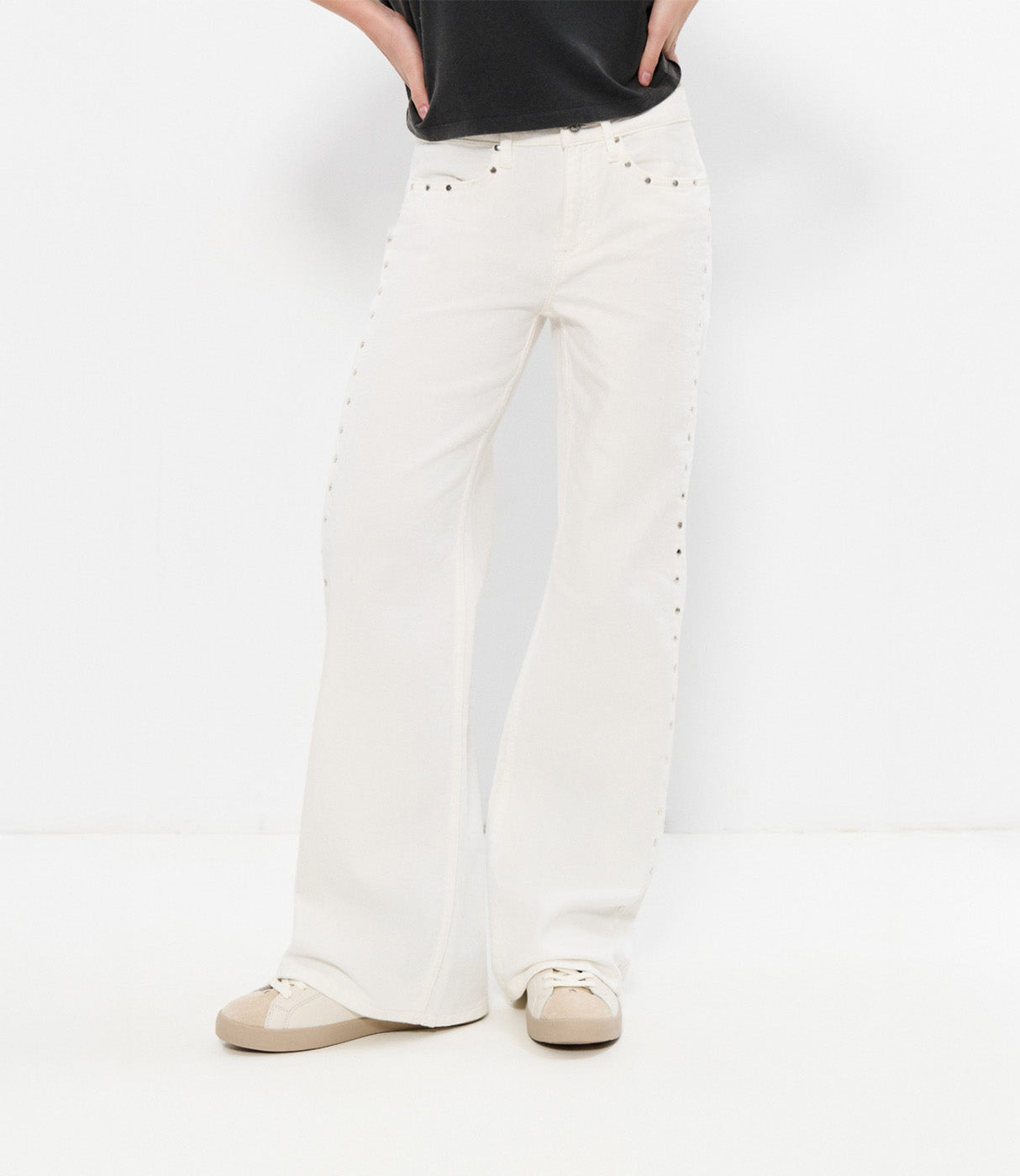 בראוני מכנסיים ארוכים לנשים