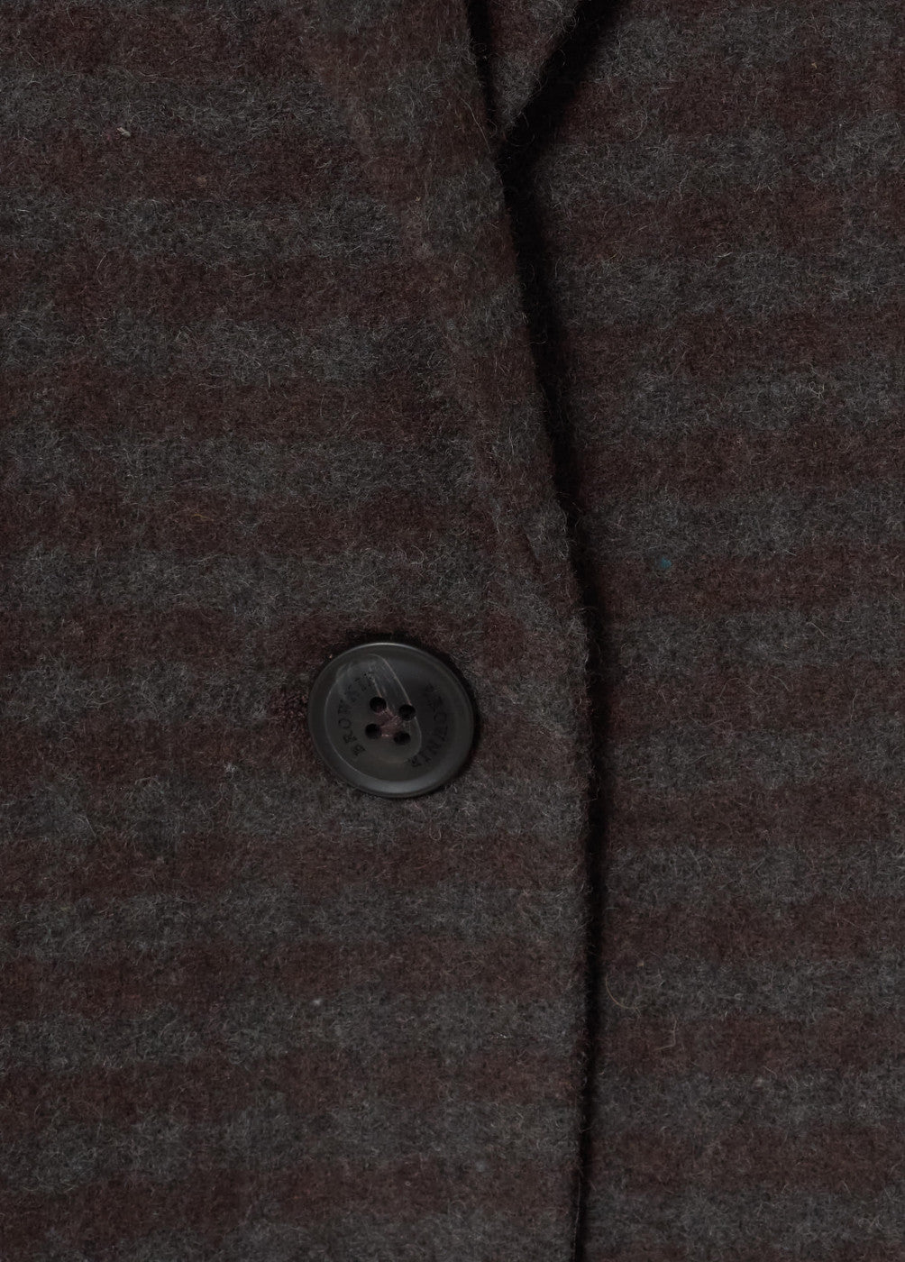 בראוני ג'קט לנשים