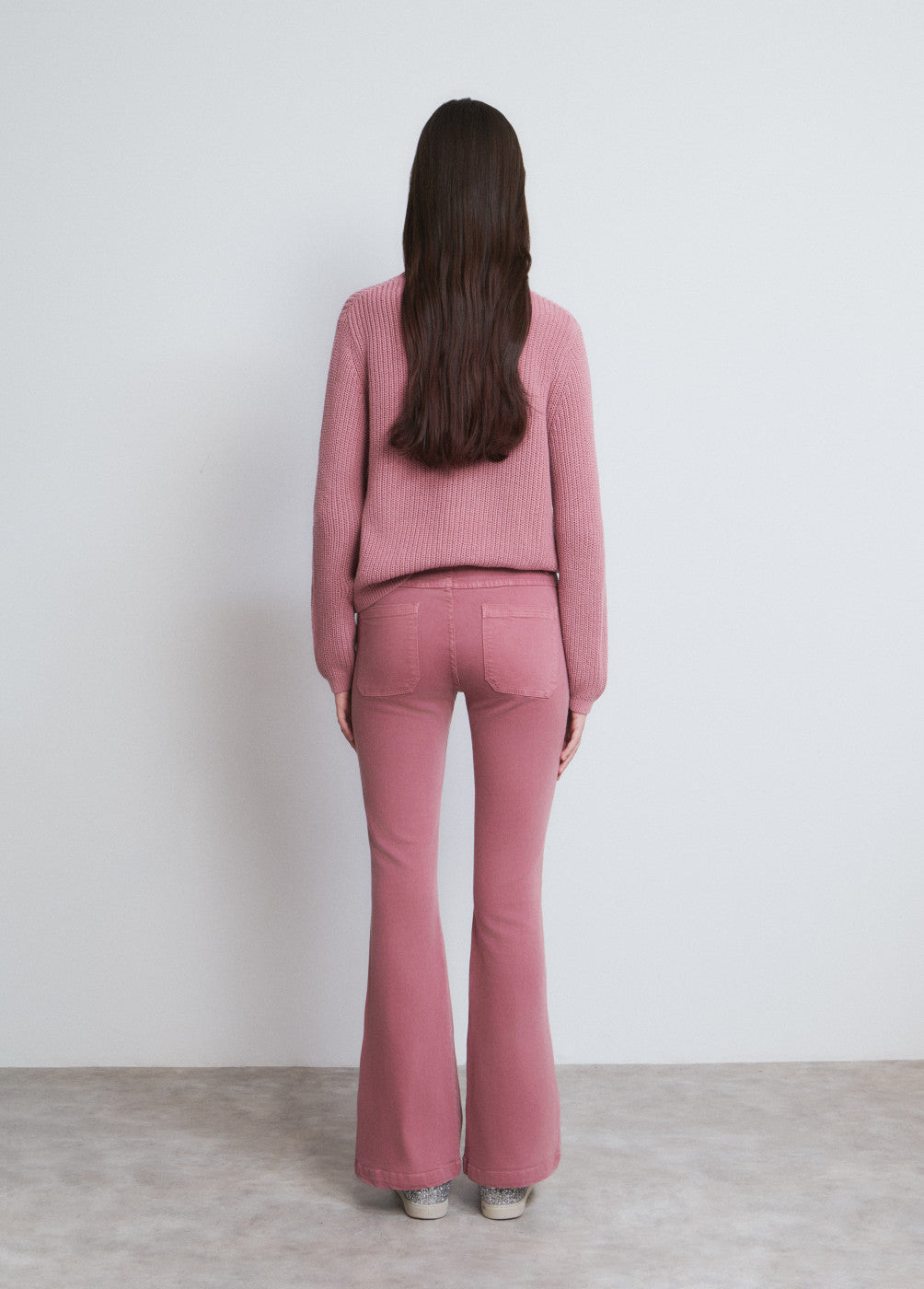 בראוני מכנסיים ארוכים לנשים