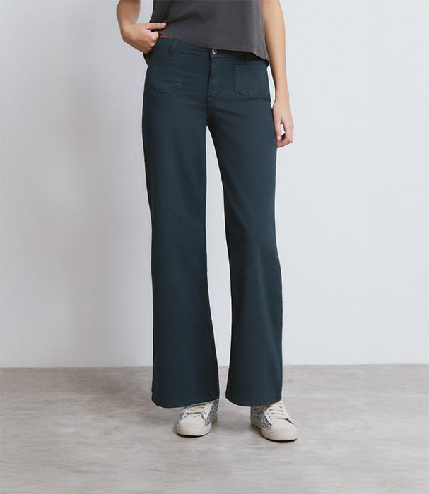 בראוני מכנסיים ארוכים לנשים