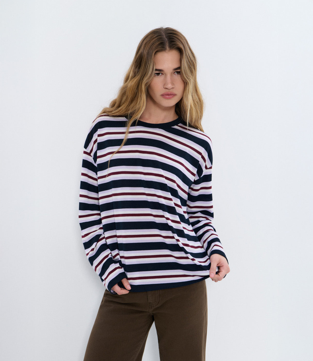 בראוני חולצה ארוכה לנשים