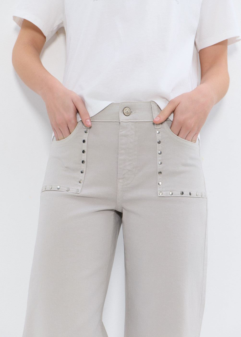 בראוני מכנסיים ארוכים לנשים