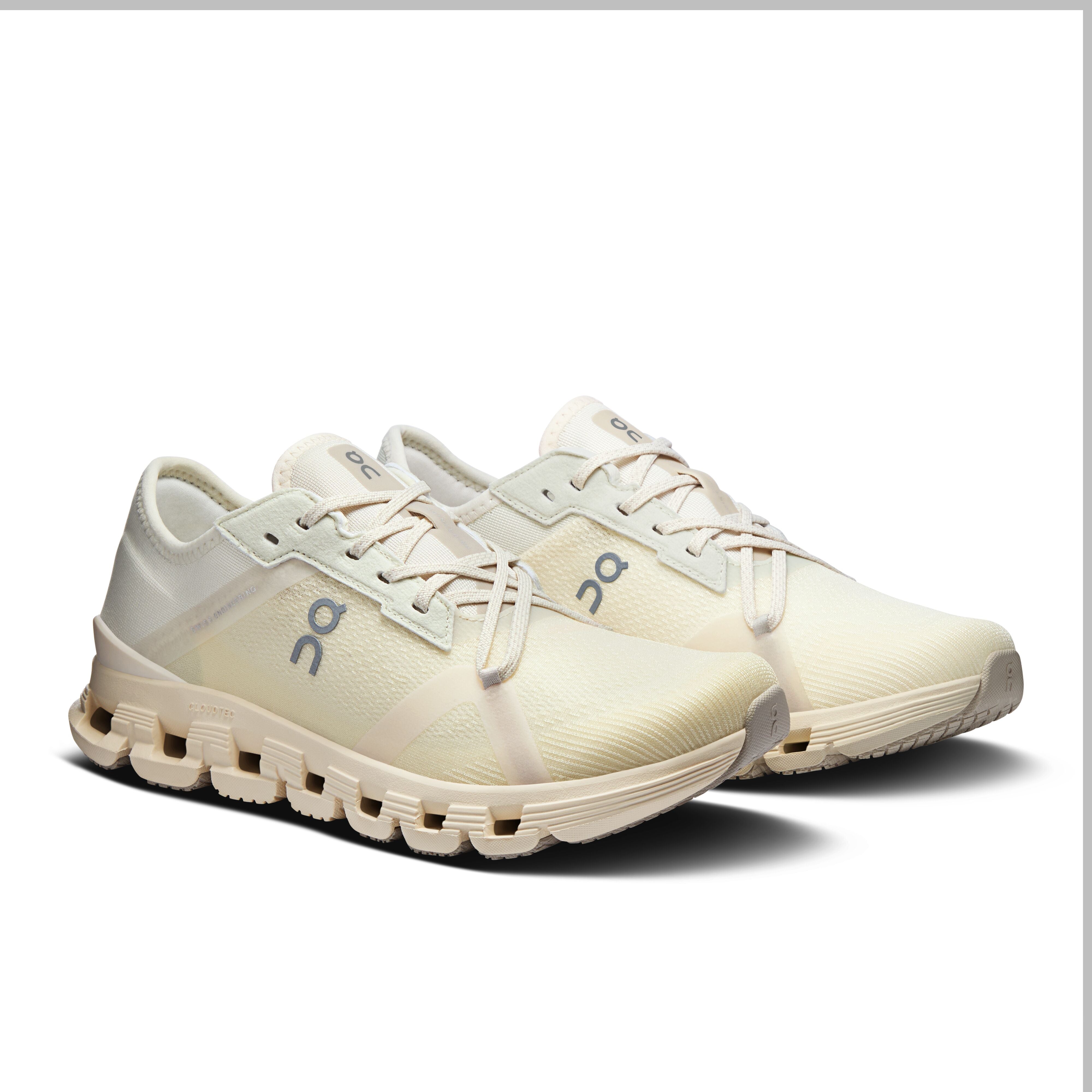 און קלאוד  נעלי ריצה CLOUD X 4 AD נשים