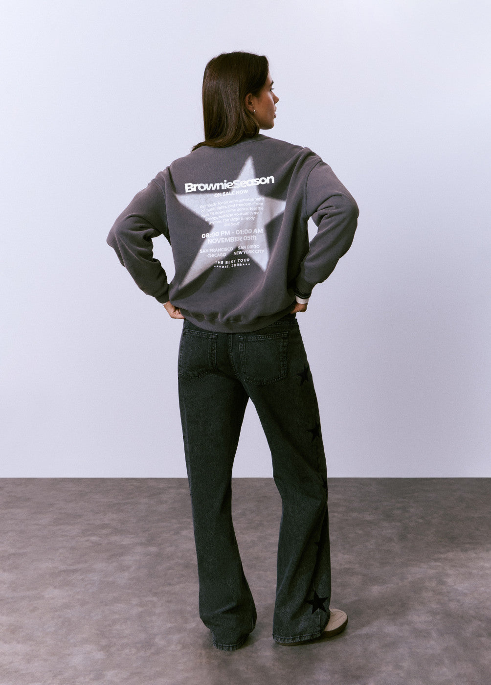 בראוני ג'ינס בגזרה ישרה לנשים - CHOZEN