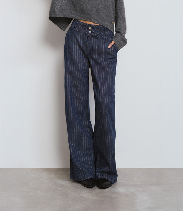 בראוני ג'ינס בגזרה ישרה לנשים