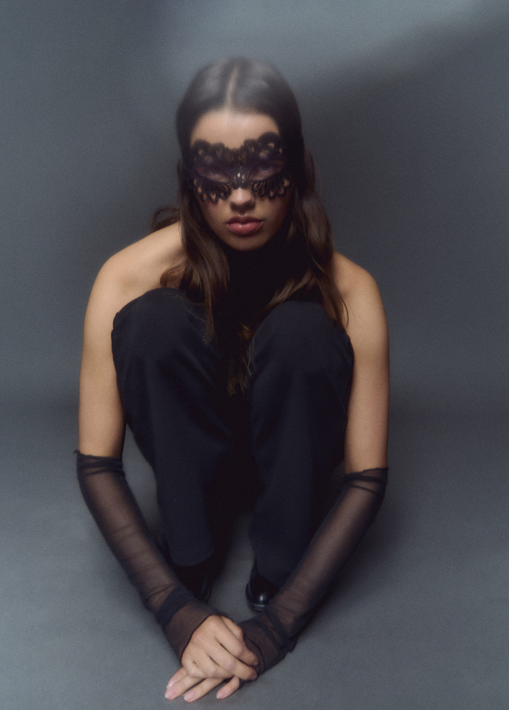 בראוני טופ קולר לנשים